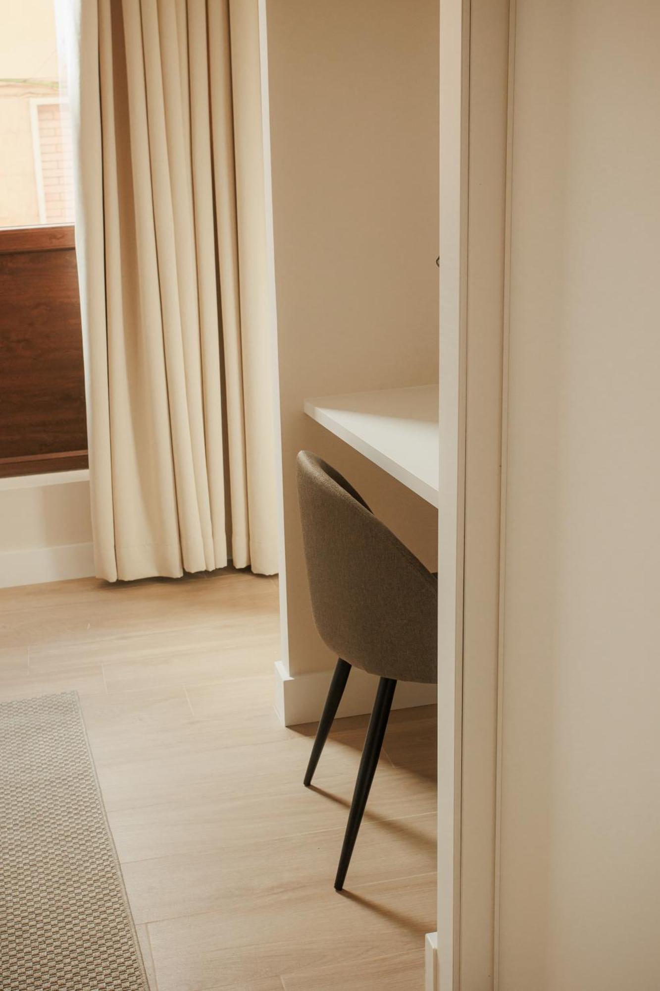 Apartamentos Cervantes Бадахос Экстерьер фото